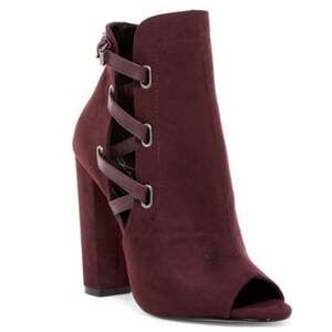 Daya by Zendaya Burgundy Heeled Bootie Sz 7